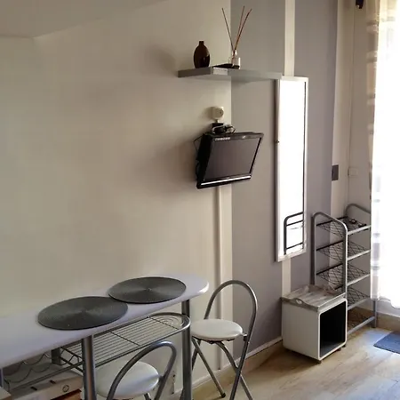 Apartment Studio Roman *
